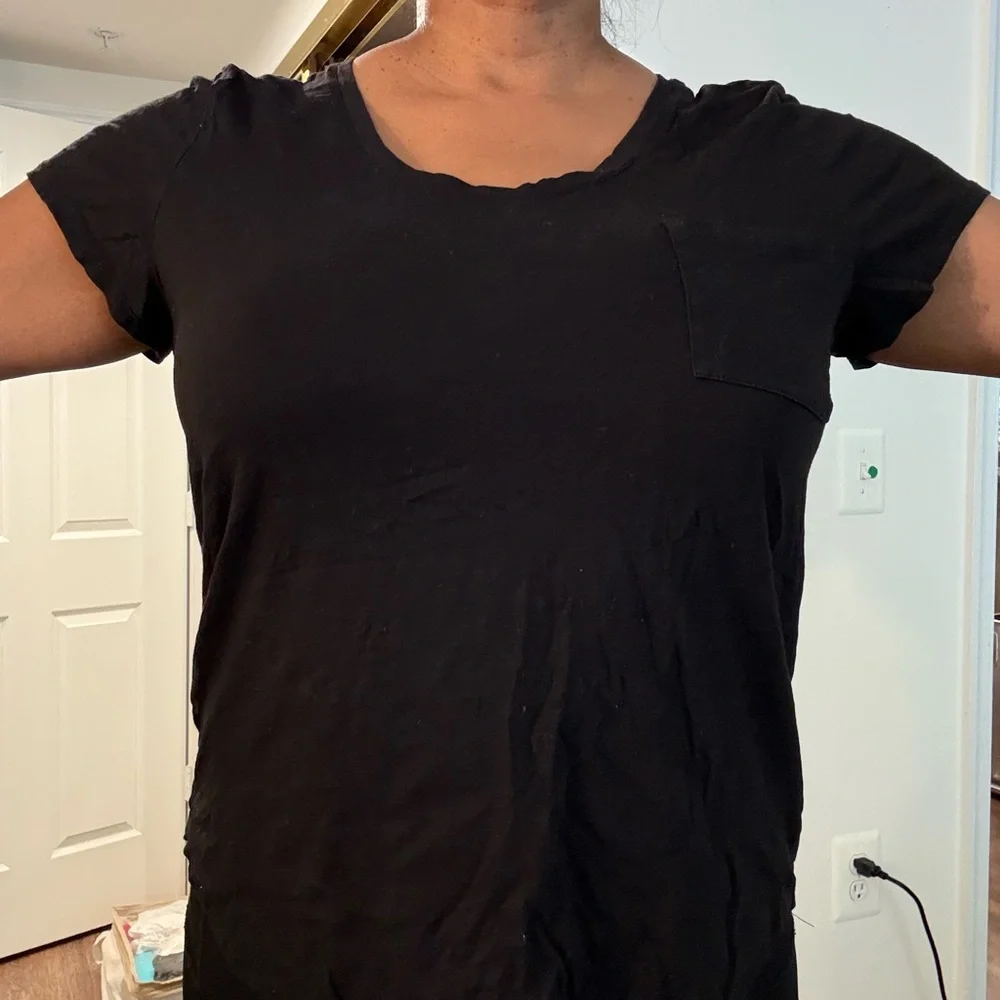 LOFT Vintage Soft scoop neck t-shirt with pocket. Black, size M. - Picture 4 of 6